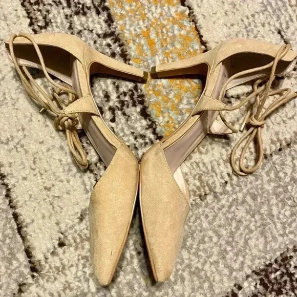 Kelly & Katie Nude Valdes Heels - Picture 5 of 8